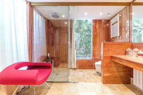 6-Suiten-Luxus-Villa in Madrid mit Oase, Pool, Spa, Fitness, Club und Concierge - Image 5