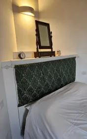 Luxurious suite in manor house with pool in central Marche region - Image 4