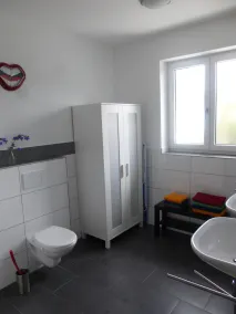 Welcome Spacious apartment for 1-5 people - Image 4