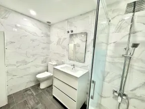 Lovely 2 Bedroom Holiday Apartment in Central Caleta de Fuste - Image 3
