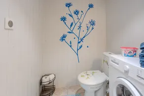 Charming Studio Apartment with Wi-Fi - Image 4