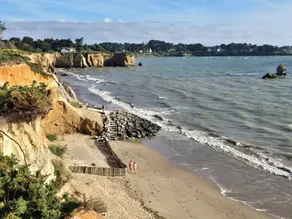 Traditional breton cottage near beach in huge fenced park for total privacy - Image 3