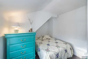 Cozy & Quiet 2 Bed Apt 20 Minutes to NYC - Image 2