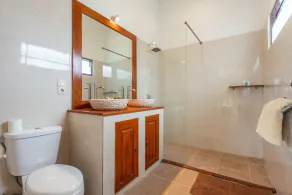 Luxury relaxing sea view villa Upperhouse - Image 3