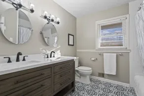 House in Lee's Summit - Image 3