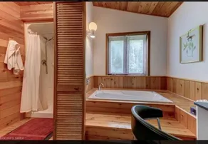 Cozy, Nature Lover's Retreat - Image 3