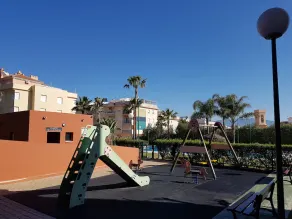 Penthouse avec une vue spectaculaire près de la mer - Image 2