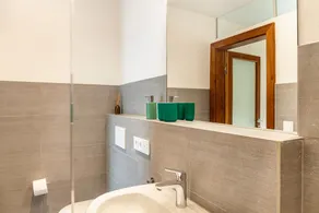 Apartamento \"Robi\" con vistas a la montaña, jardín y Wi-Fi - Image 4
