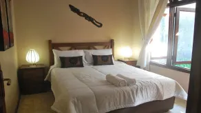 4 Bedrooms Kuta Villa Includes Breakfast - Image 5