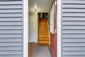 Near Trails! Riverside 2-Unit Combo in Franklin - Image 2