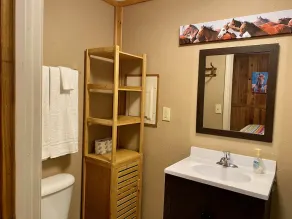 The Last Resort: Horse themed Cute Cabin,WiFi,No Frills,Pet-Friendly, recently r - Image 2