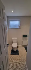 Lodge-Ensuite mit Dusche-Blick auf die Landschaft-Owl Dog Friendly - Image 4
