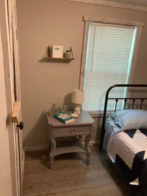 The Ole' Farmhouse w Guest Suite and Hot Tub - Image 5