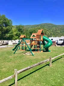 RIVERSIDE RENOVATED 1950's schoolhouse, HOT TUB, Pellet Stove, Pet Friendly - Image 2