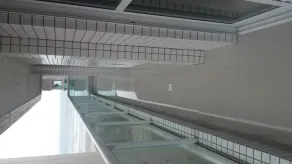 Beachfront apartment - Image 2