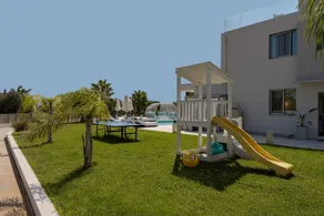 Villa with spa - playroom, 100m from sandy beach - Image 4