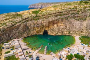 Magnifica Gozitan Villa Pool And Jacuzzi - Happy Rentals - Image 1