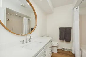 AMAZING LAKE GENEVA ABBEY SPRINGS HOME + HOT TUB +  2 GOLF CARTS! - Image 3