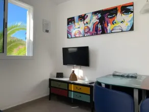 600 meters from the beach - Image 2