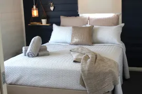 Livy Lou's Cottage - 3 bedrooms with modern cosy interior, PETS WELCOME! - Image 4