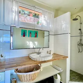 modern villa inspirerad av korsikanska får med havsutsikt - Image 2
