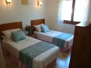 Private Pool, terrace vineyard views, BBQ, Table Tennis, 5 min car Beach/Town - Image 3