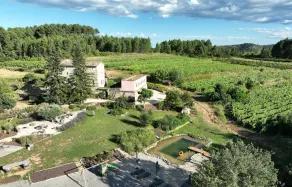 ØKOLOGISKE LAND KOMFORT MED NATURLIG POOL MIDT I VINES - Image 4