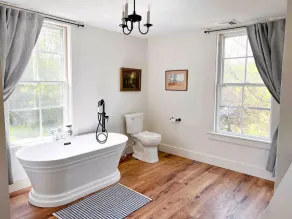 The Blueberry House - Spacious, Family & Pet-Friendly Retreat near Sebago Lake - Image 3