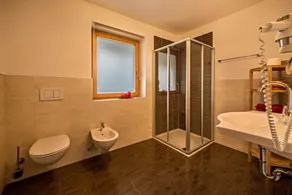 Apartamento \"Toni Marlis\" com vista para a montanha, sauna partilhada, acesso Wi-Fi e terraço - Image 3