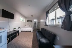 Cozy Studio on Stromberg - Image 5