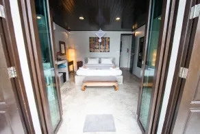 Luksus villa, privat strand, infinity pool. Fuldt repareret. Smukke solnedgange - Image 5