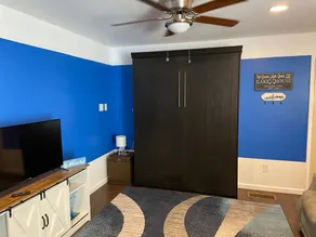 Cozy \"FROG\" Apartment nestled in Bay View - Image 3
