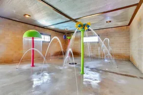 51-10 Elevator Lake View Heated Indoor Pool Splashpad - Image 2