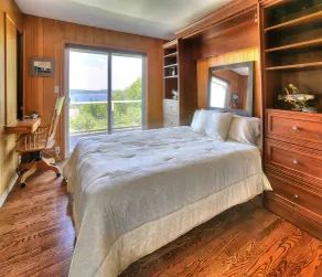 Executive style view home on a Park like lot - Image 5