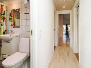 Idyllic Holiday Home in Store Fuglede near Forest - Image 5