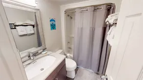 Elegant 2BR Flat at Silvercreek by RedAwning - Image 2