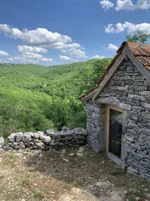 L'Hermitage, an old stone shepherd's hut - Image 5