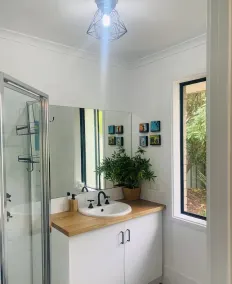 Modern country house set in the heart of the vines - Image 2