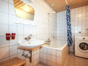 Skøn privat feriebolig for 10 gæster med WIFI, TV, terrasse og kæledyr tilladt - Image 2