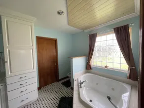 Hampton Grandview Beach Water Front Home with Indoor Heated Pool - Image 4