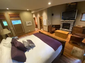 Large Lodge Style Mountainside Ski Chalet, Great Amenities, Amazing Location! - Image 4