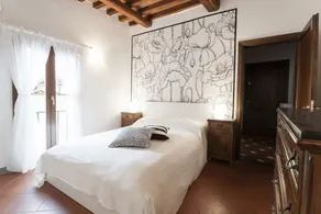 Newly renovated apartment in contemporary style with design details ideal for 5 people. - Image 5