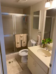 Delux Ocean Front 2 bed/2 bath fully furnished second floor condo. - Image 4