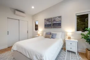 Brand New Cottage with Free WiFi & Full Kitchen - Image 5