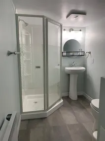 Ting's Place - Luxury Suite - Image 4
