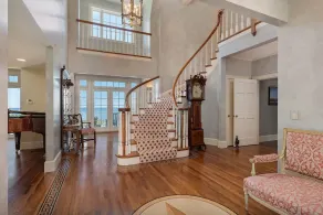 Ocean front estate. 15 min to Portland. - Image 2