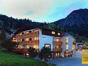 Aparthotel Bergkristall - Image 5