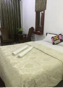 Atozee Airport villa - Image 4