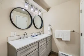 Snowlion Condos 302 condo - Image 4
