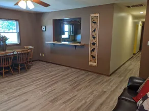 Ranch house/hunting lodge for the whole family close to lake, river & hunting - Image 3